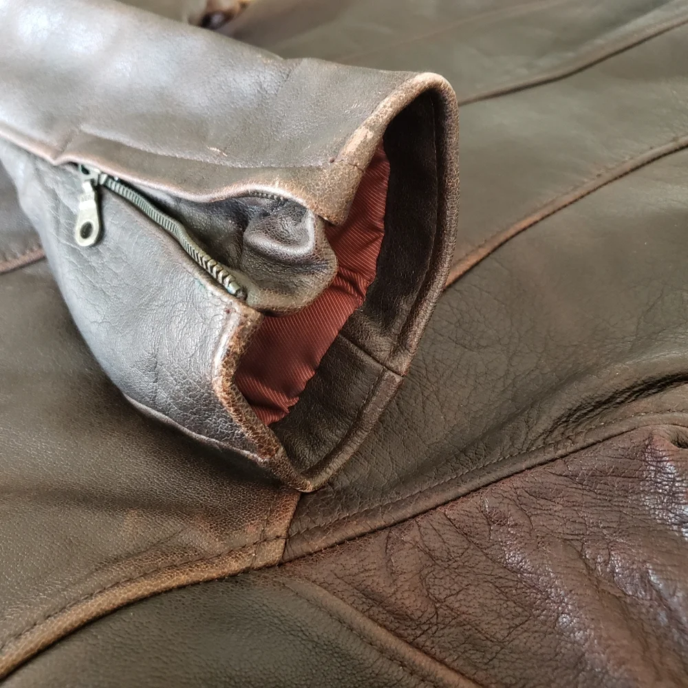 Classic Dark Brown Leather Jacket from the 80s - Picture 8 of 14